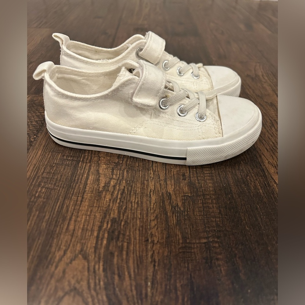 Classic Cream Kids Sneakers